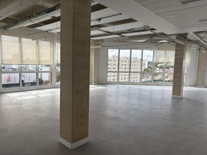 Vue intérieure bureaux et local d'activité Ivry